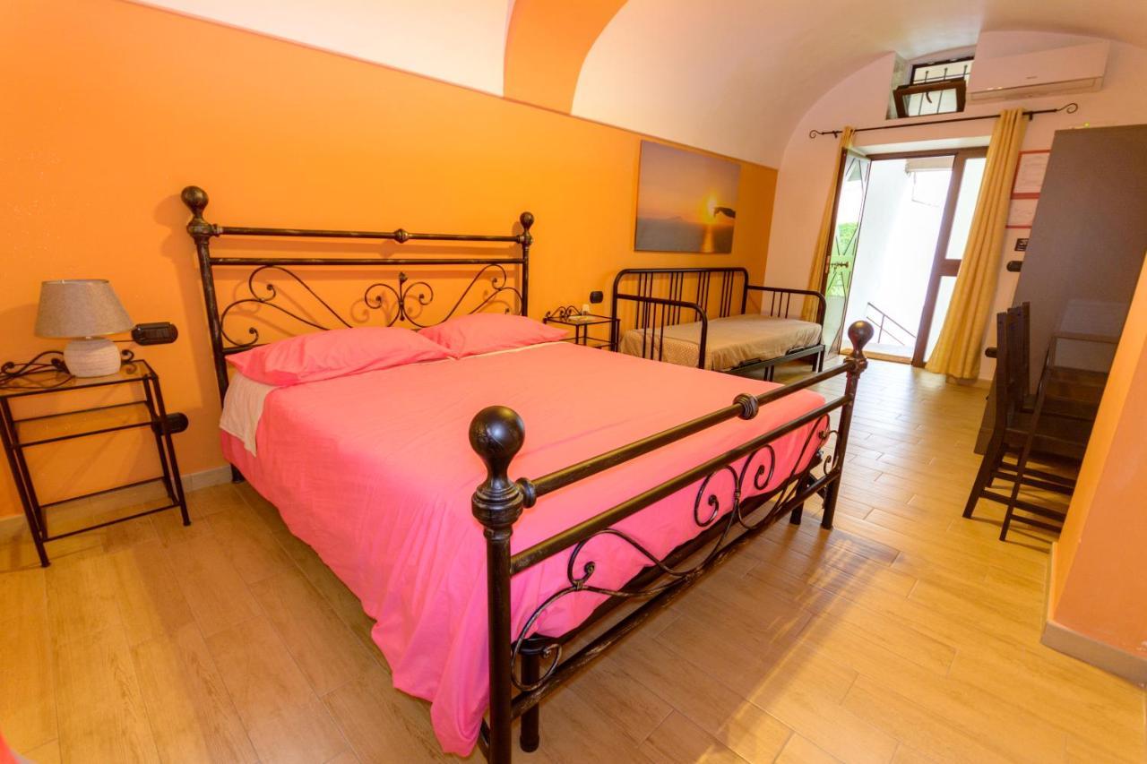 Quintessenza - Sorrento Coast Rentroom Vico Equense Ngoại thất bức ảnh