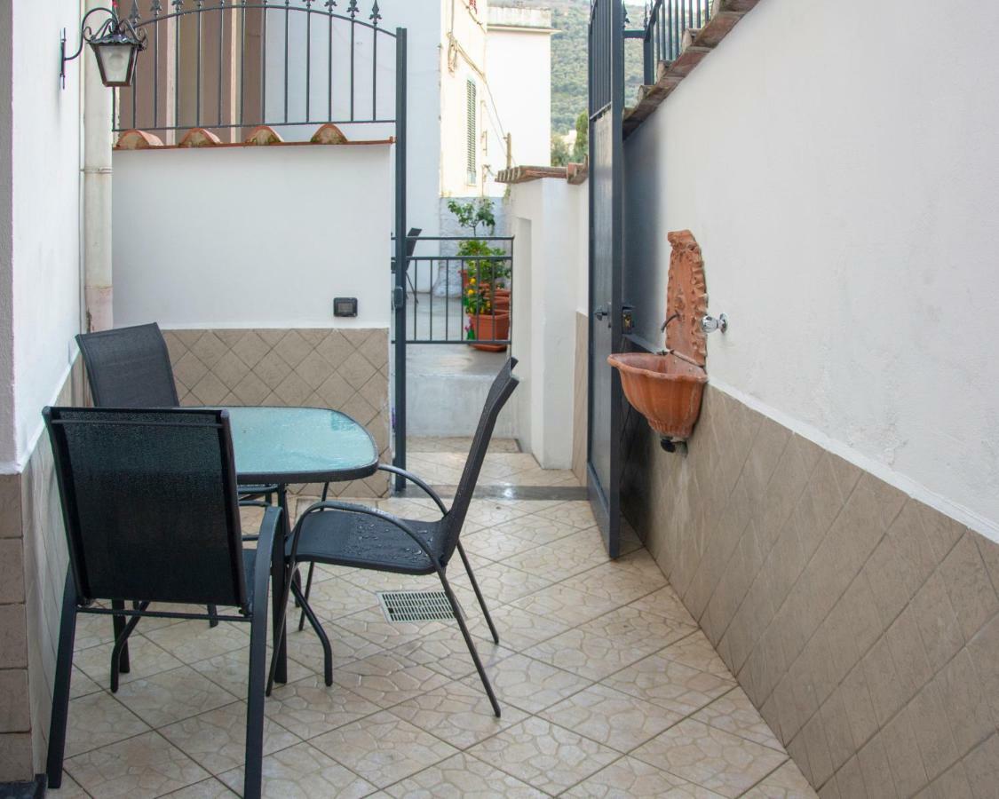 Quintessenza - Sorrento Coast Rentroom Vico Equense Ngoại thất bức ảnh